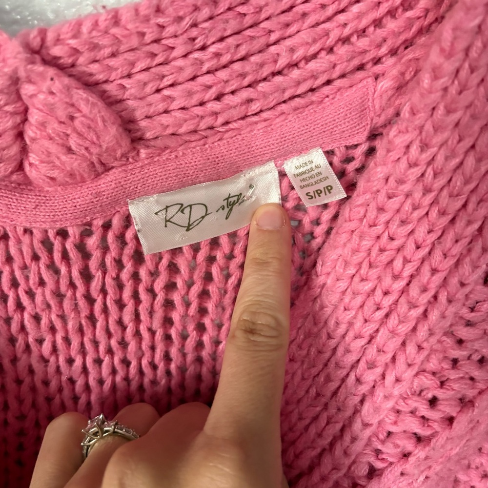 Pink Cable Knit Women's Sweater - Picture 6 of 8